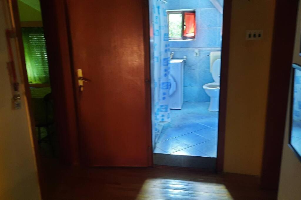 Stan Za Iznajmuvanje So Parking,Blisku Do Centar. Куманово Экстерьер фото